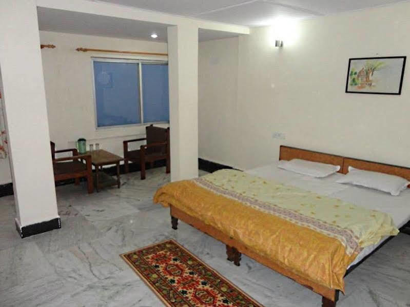 Treebo Mayur, Mall Road Mussoorie Dış mekan fotoğraf