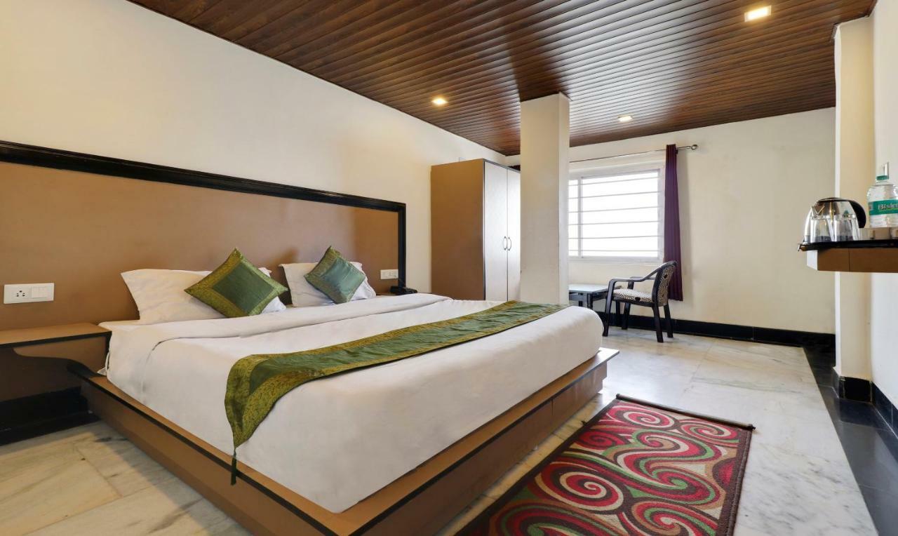 Treebo Mayur, Mall Road Mussoorie Dış mekan fotoğraf